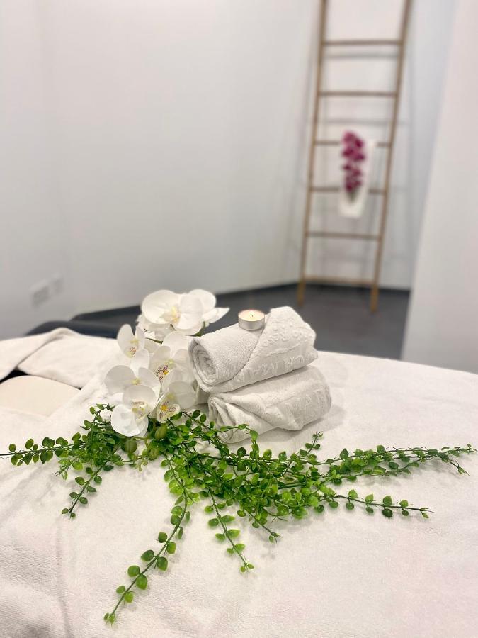 ホテル ロイヤル オーキッド カニコ エクステリア 写真